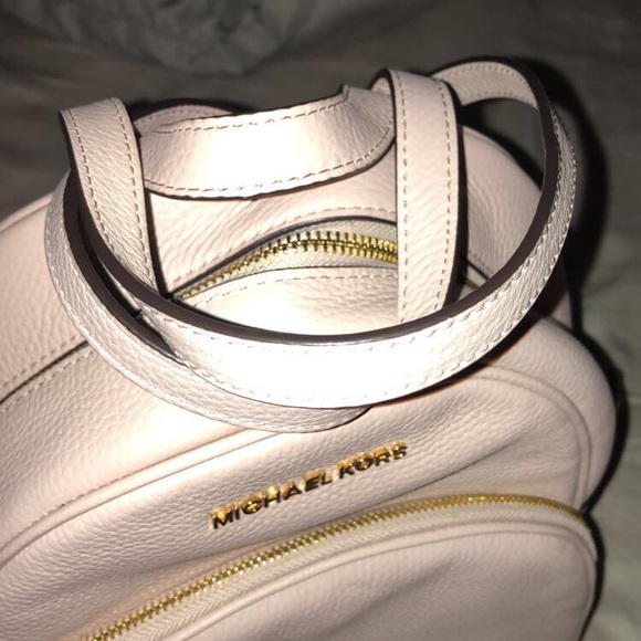 Brand New Michael Kors Abbey Medium Pebbled Leather Backpack - Picture 5 of 7